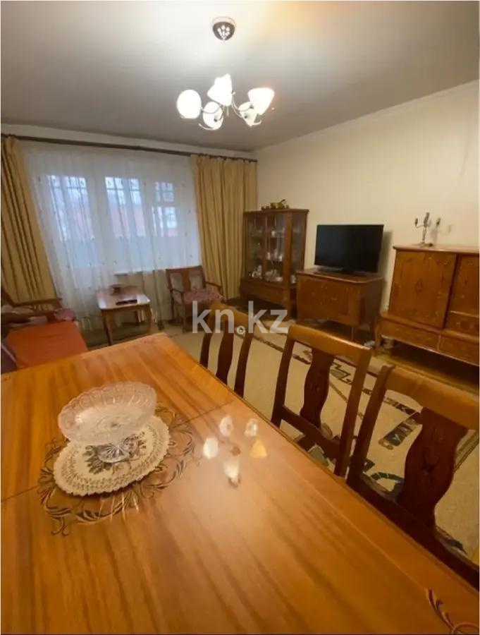 Продажа 3-комнатной квартиры, 64 м², ул. Крылова, дом  54 - Продажа квартир в Караганде без посредников с фото фото 1 из 4
