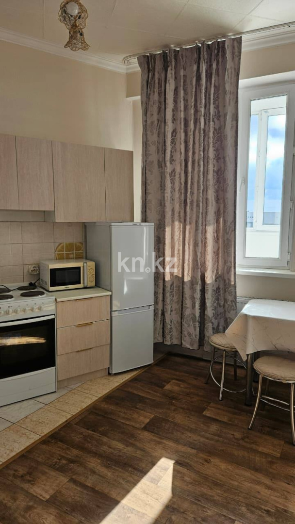 Аренда 1-комнатной квартиры, 33 м² в Астане