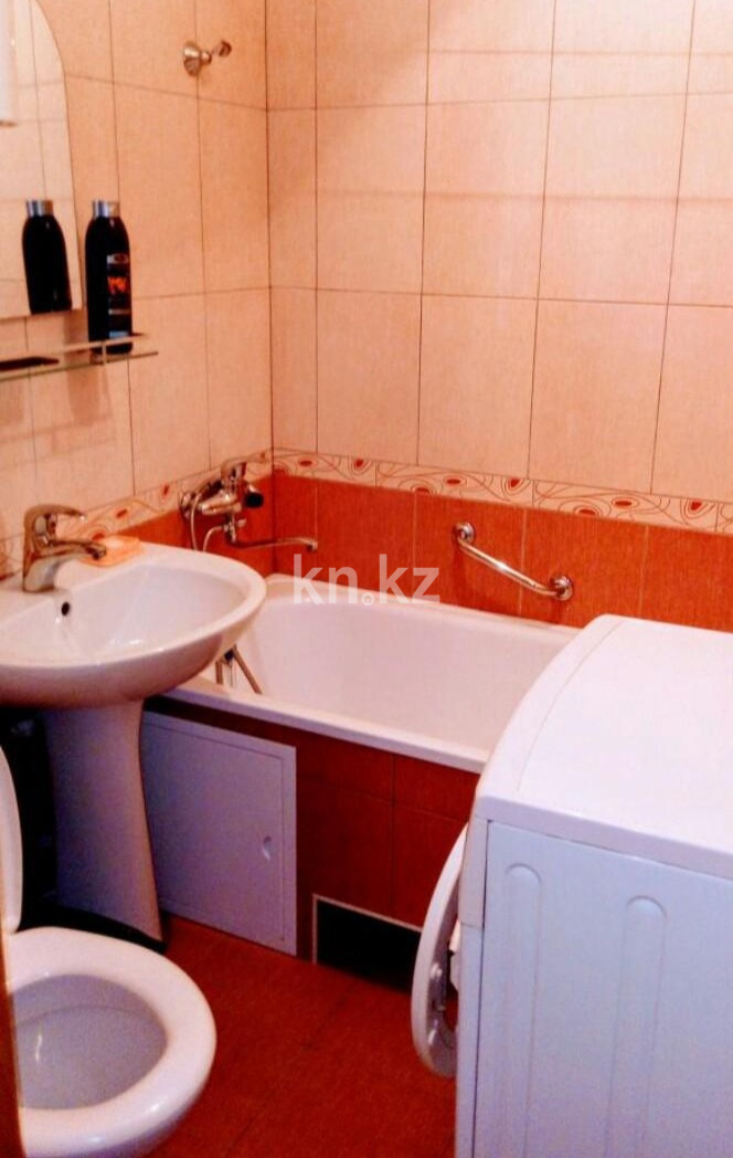 Аренда 2-комнатной квартиры посуточно, 46 м², ул. Гоголя, дом  41 - Аренда квартир посуточно в Караганде с фото фото 4 из 4