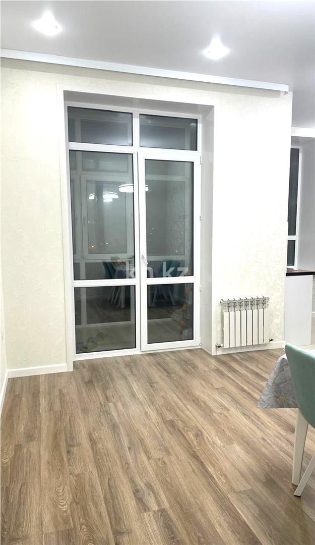 Продажа 3-комнатной квартиры, 98 м², ул. Муканова, дом  9/3 в Караганде - фото 4