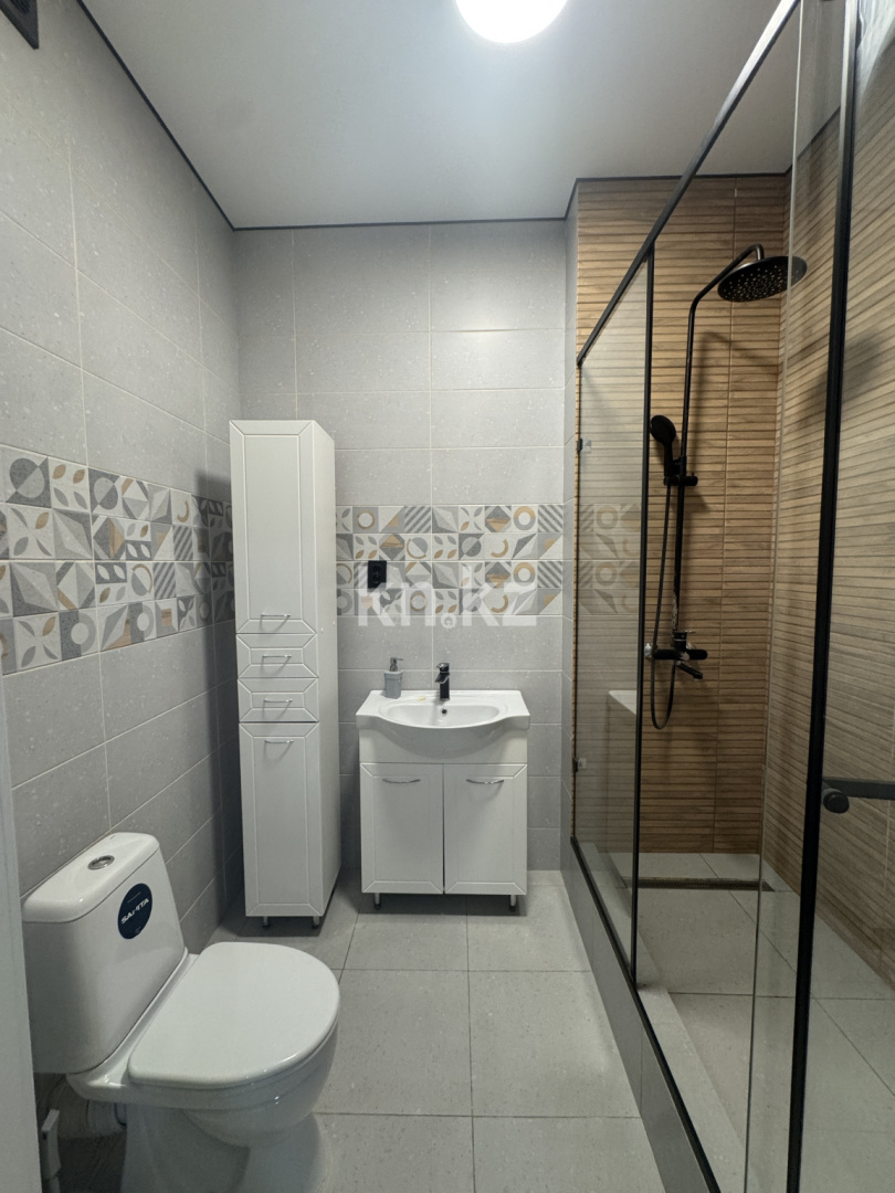 Аренда 1-комнатной квартиры, 43.5 м² - Продажа домов, коттеджей в Атырау фото 5 из 8
