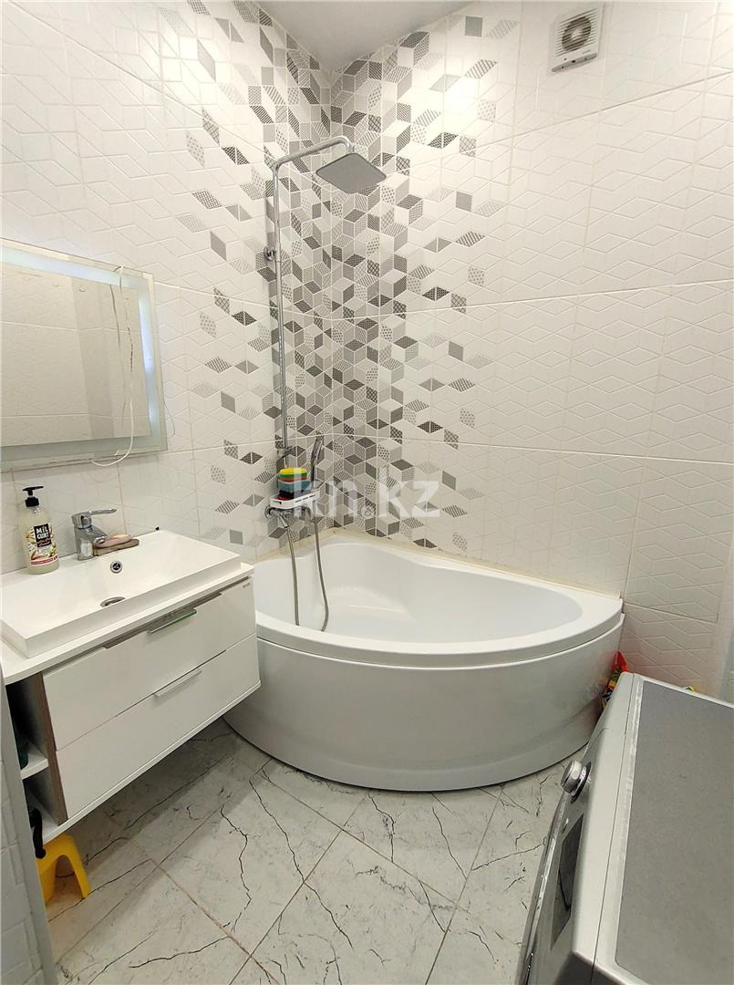 Продажа 3-комнатной квартиры, 74 м², мкр-н Степной-3, дом  1/10 - Продажа  трехкомнатных квартир в Караганде фото 15 из 28