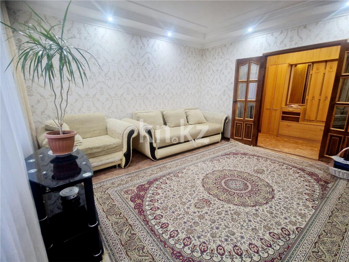 Продажа 3-комнатной квартиры, 65 м², мкр. Степной-1 - Продажа квартир в Караганде фото 2 из 11