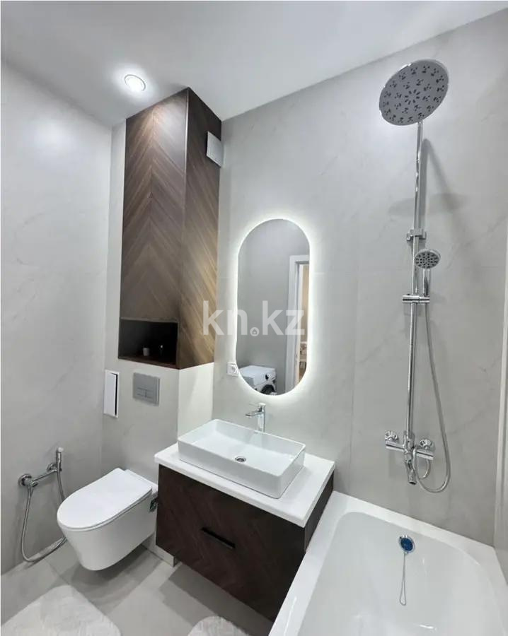 Продажа 2-комнатной квартиры, 41 м², ул. Толе би, дом  290/1 в Алматы - фото 3