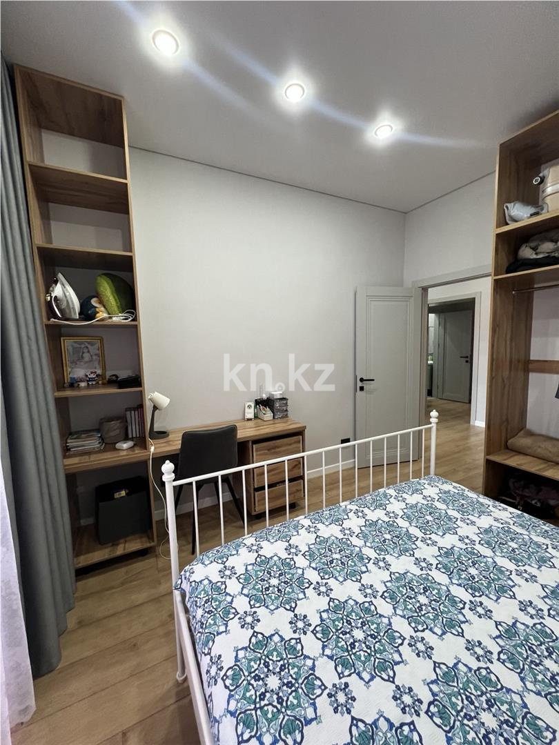 Продажа 4-комнатной квартиры, 104 м², ул. Кулкыбаева - Продажа квартир в Караганде фото 8 из 19