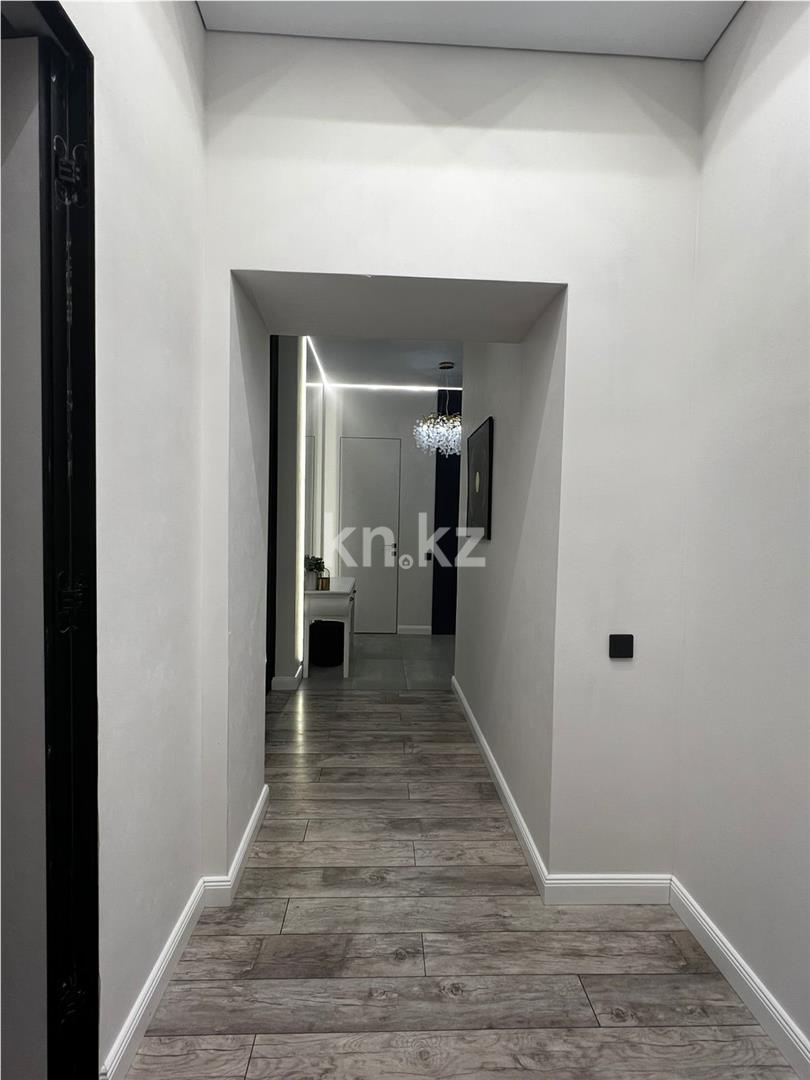 Продажа 4-комнатной квартиры, 93 м², мкр-н Степной-4 - Продажа  четырехкомнатных квартир в Караганде фото 15 из 18