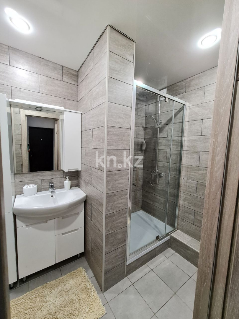 Аренда 1-комнатной квартиры посуточно, 35 м², Торайгырова, дом  53 - Аренда жилой и коммерческой недвижимости в Павлодаре фото 5 из 6