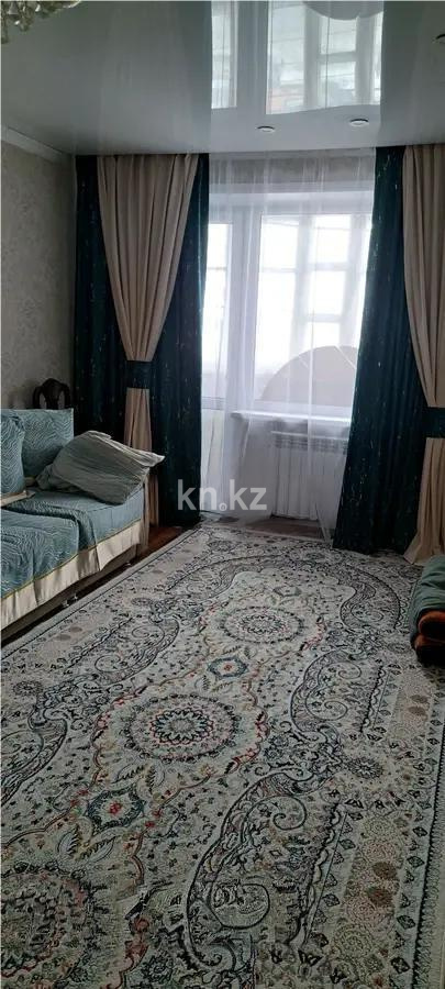 Продажа 3-комнатной квартиры, 63 м², ул. 40-летия Победы, дом  56 - Продажа и аренда недвижимости в Шахтинске фото 1 из 5
