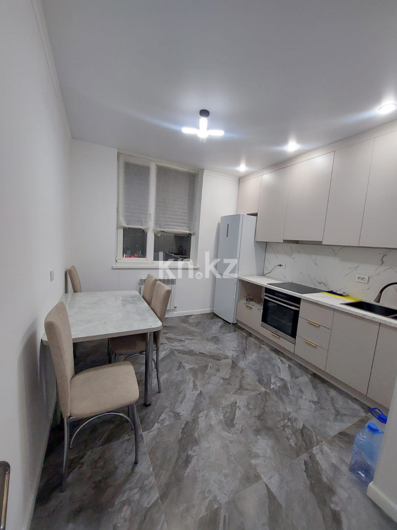 Аренда 1-комнатной квартиры, 37 м², ул. Сыганак, дом  32 - Аренда жилой и коммерческой недвижимости в Казахстане фото 2 из 10