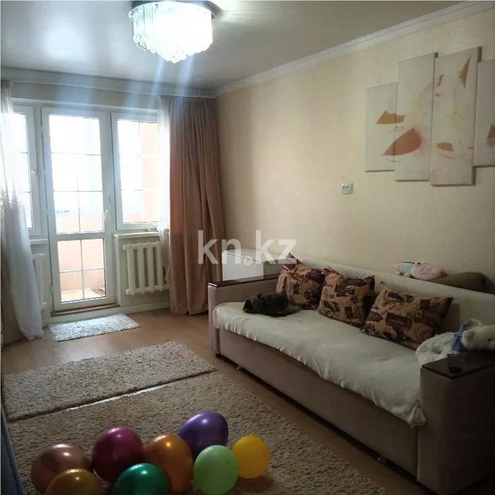 Продажа 3-комнатной квартиры, 60 м², мкр-н 8, дом  3 - Продажа квартир в Алматы фото 1 из 4