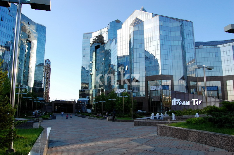 Продажа 3-комнатной квартиры, 105 м², пр. Аль-Фараби, дом  7/4а в Алматы - фото 11