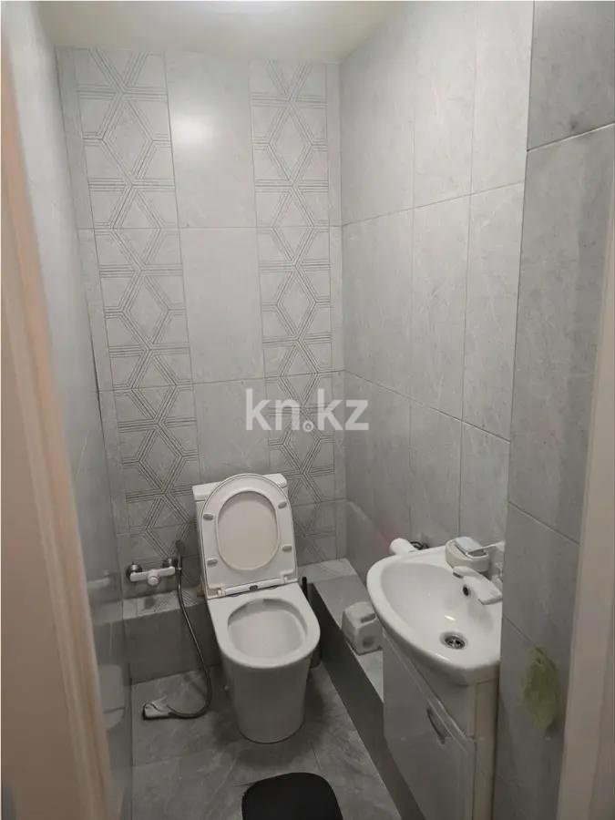 Продажа 3-комнатной квартиры, 63 м², ул. Жарокова, дом  219 в Алматы - фото 5