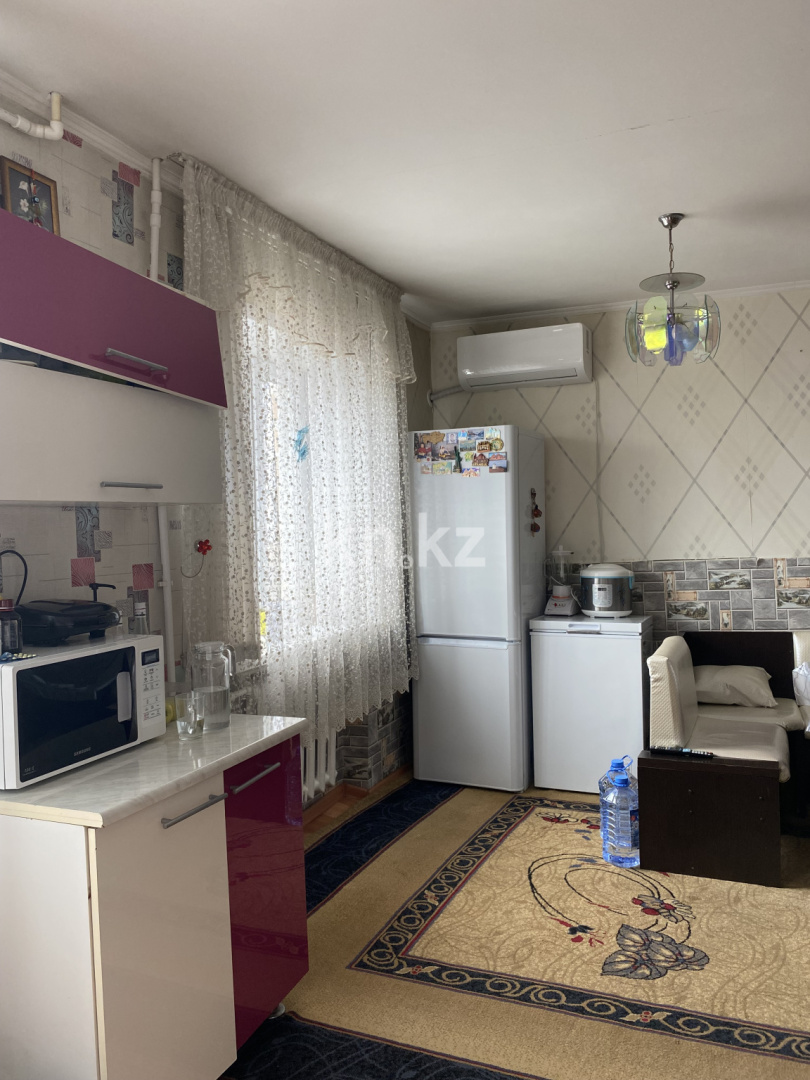 Продажа 4-комнатной квартиры, 63.6 м², мкр-н 15, дом  6 в Караганде - фото 9
