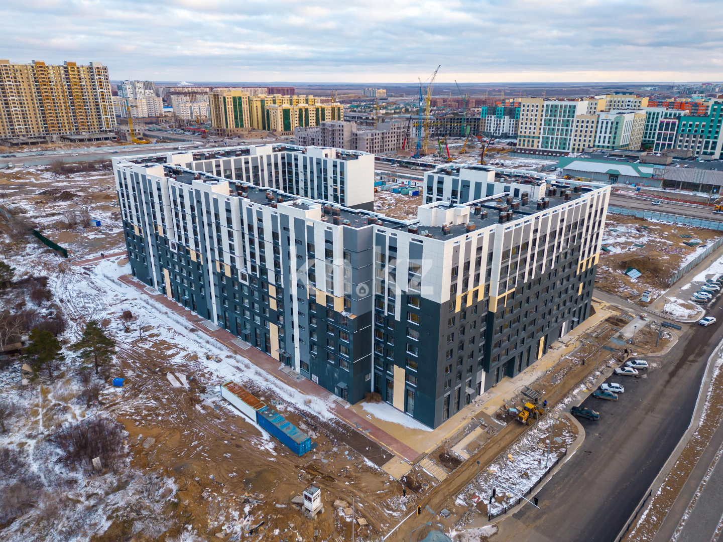 Продажа 2-комнатной квартиры, 67.8 м², ул. Нажимеденова, дом  5/1 в Астане - фото 2