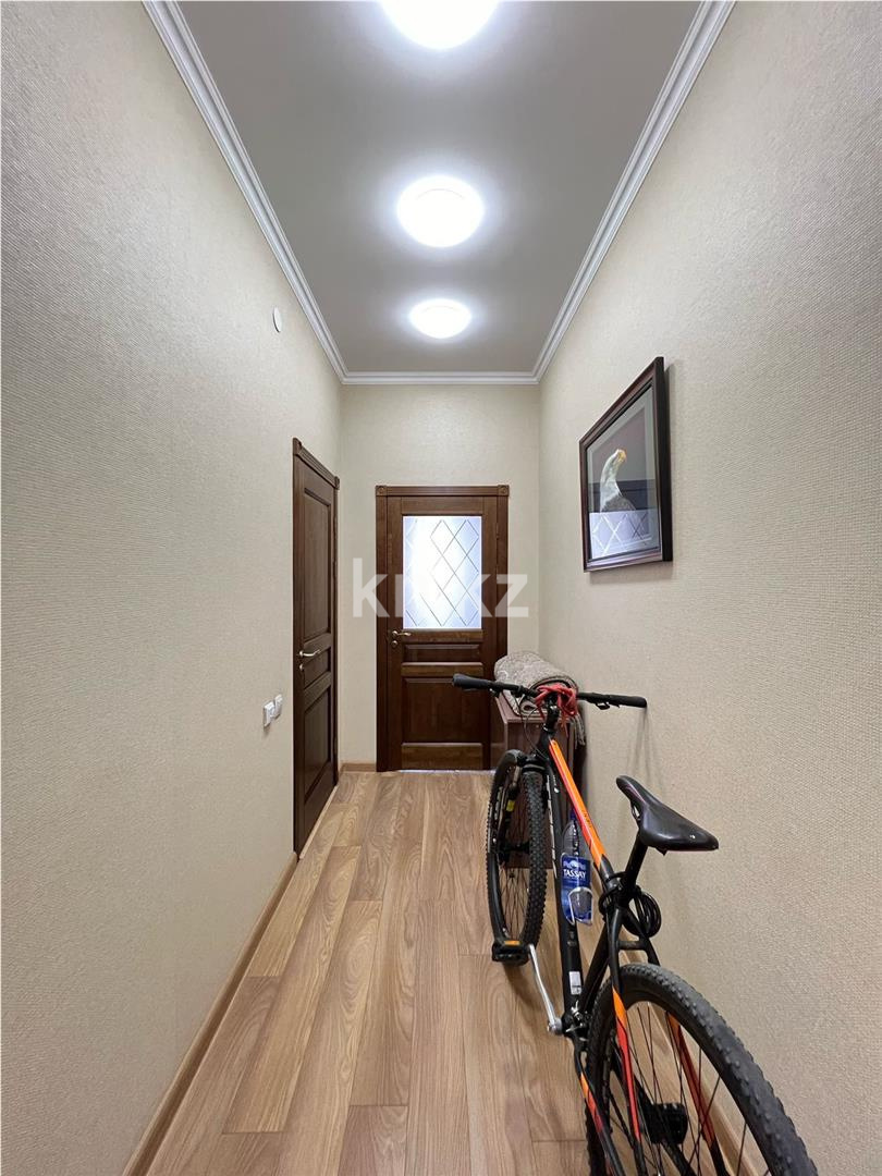 Продажа 3-комнатной квартиры, 127 м², ул. Аманжолова, дом  96/1 - Продажа квартир в Караганде фото 16 из 25