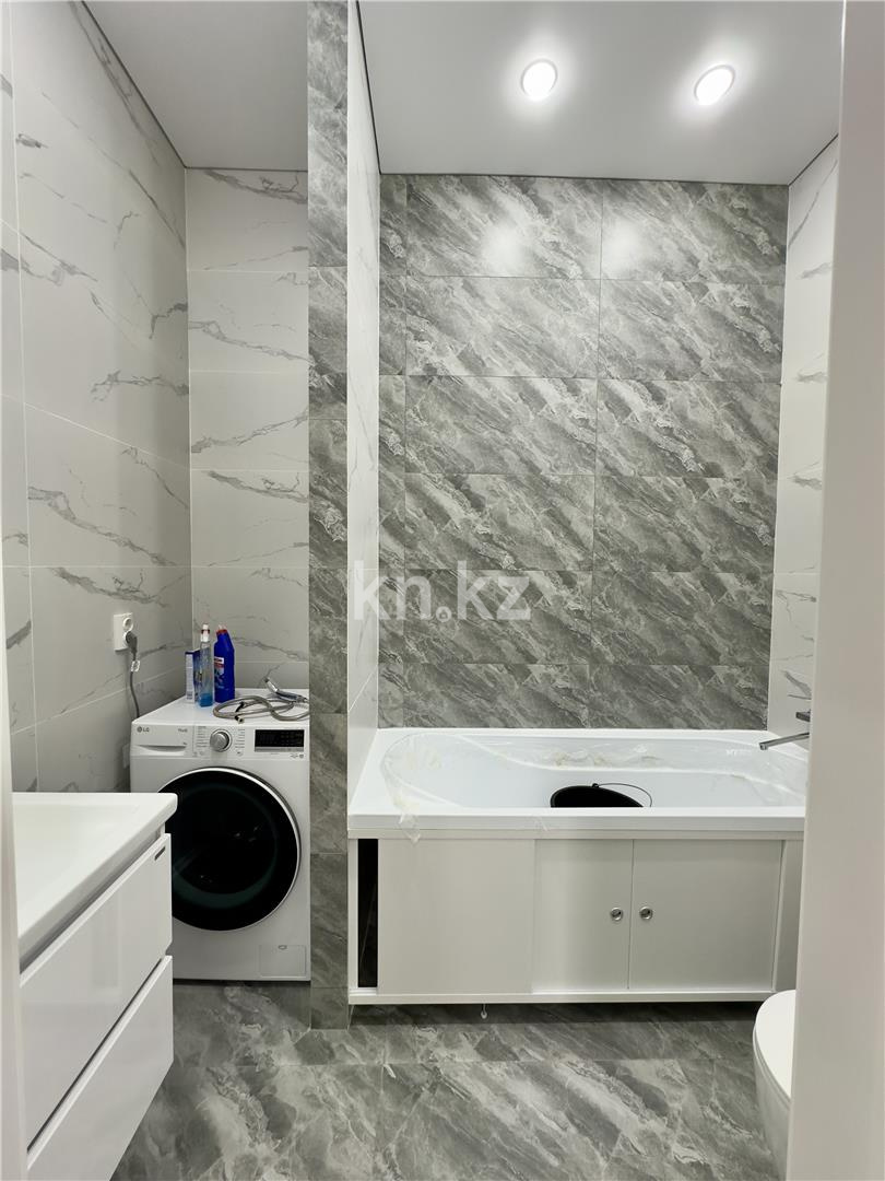 Продажа 3-комнатной квартиры, 97 м², пр. Шахтеров, дом  68 - Продажа  трехкомнатных квартир в Караганде фото 29 из 37