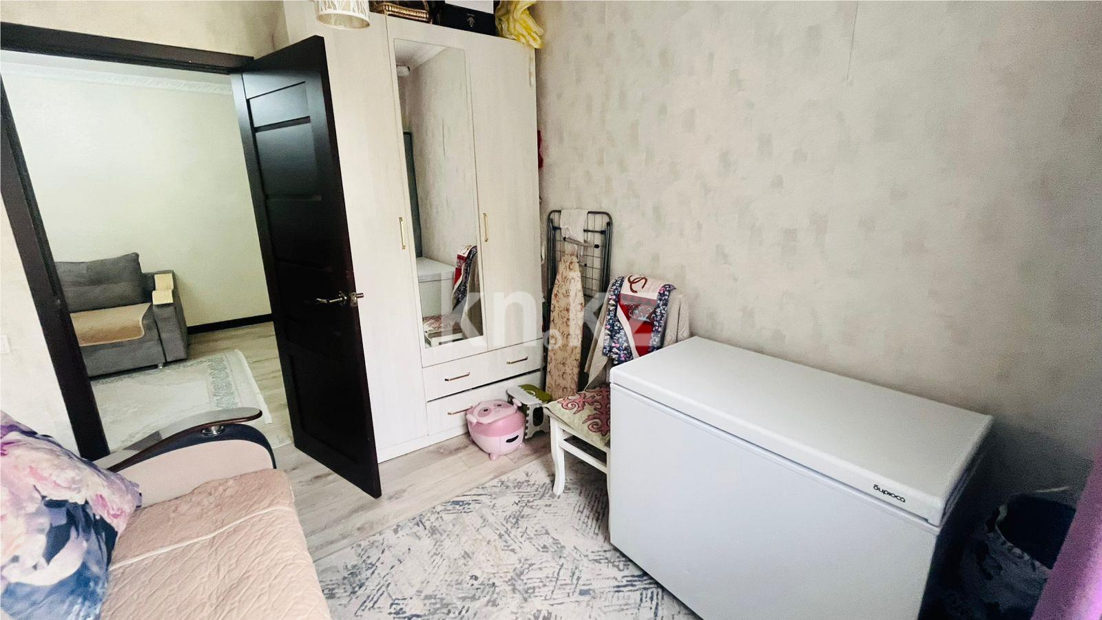 Продажа 4-комнатной квартиры, 62 м², мкр-н 16 - Продажа квартир в Караганде фото 8 из 22