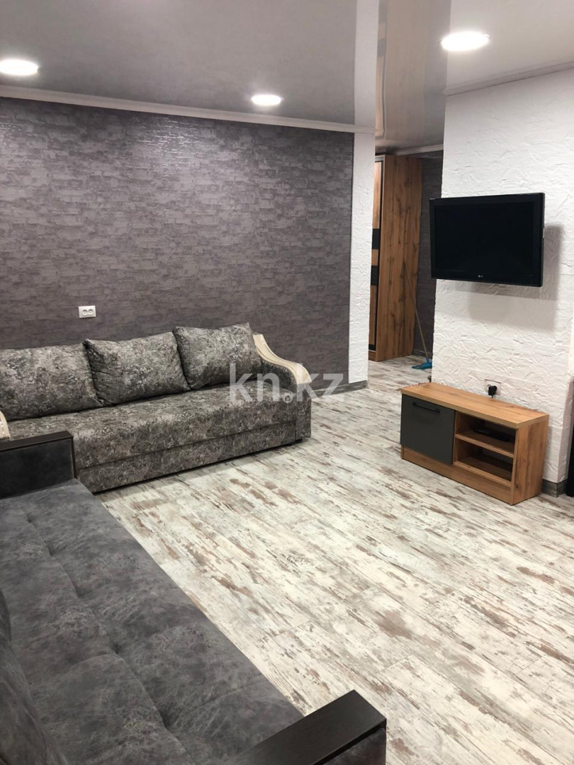 Аренда 3-комнатной квартиры посуточно, 78 м², ул. Набережная Славского, дом  48 - Аренда квартир посуточно в Усть-Каменогорске фото 20 из 24