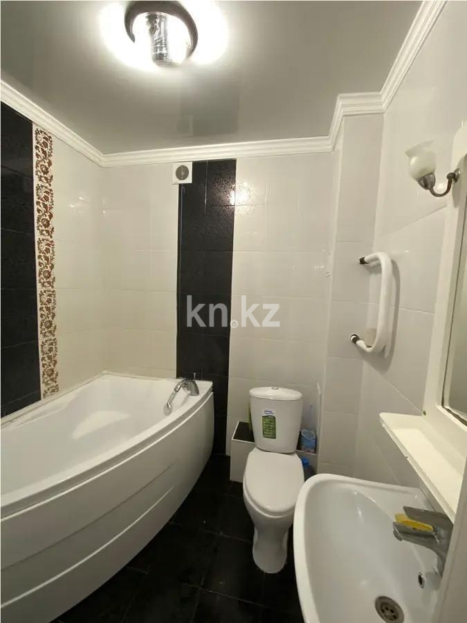 Продажа 3-комнатной квартиры, 103 м², ул. Сауран в Астане - фото 9