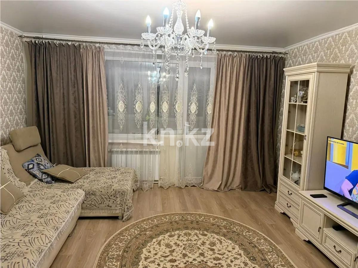 Продажа 4-комнатной квартиры, 70 м², мкр-н Орбита-1, дом  17 - Продажа  четырехкомнатных квартир в Караганде без посредников фото 1 из 5