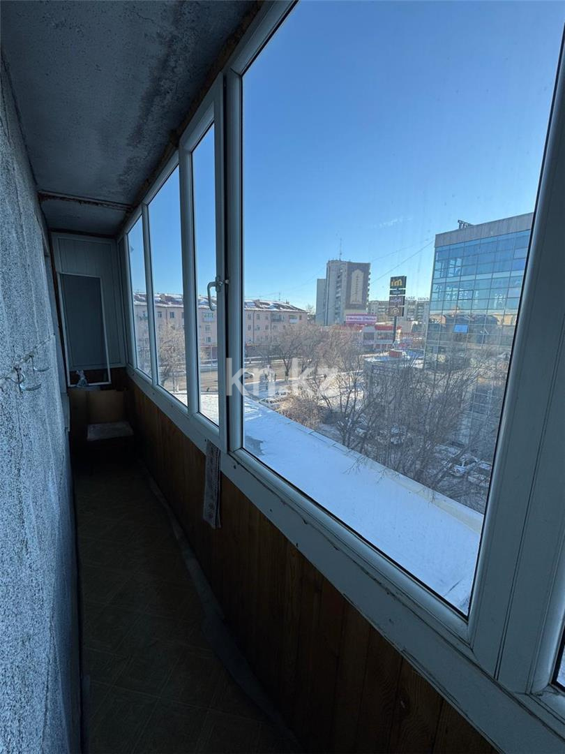 Продажа 3-комнатной квартиры, 57 м², пр. Бухар-жырау в Караганде - фото 13