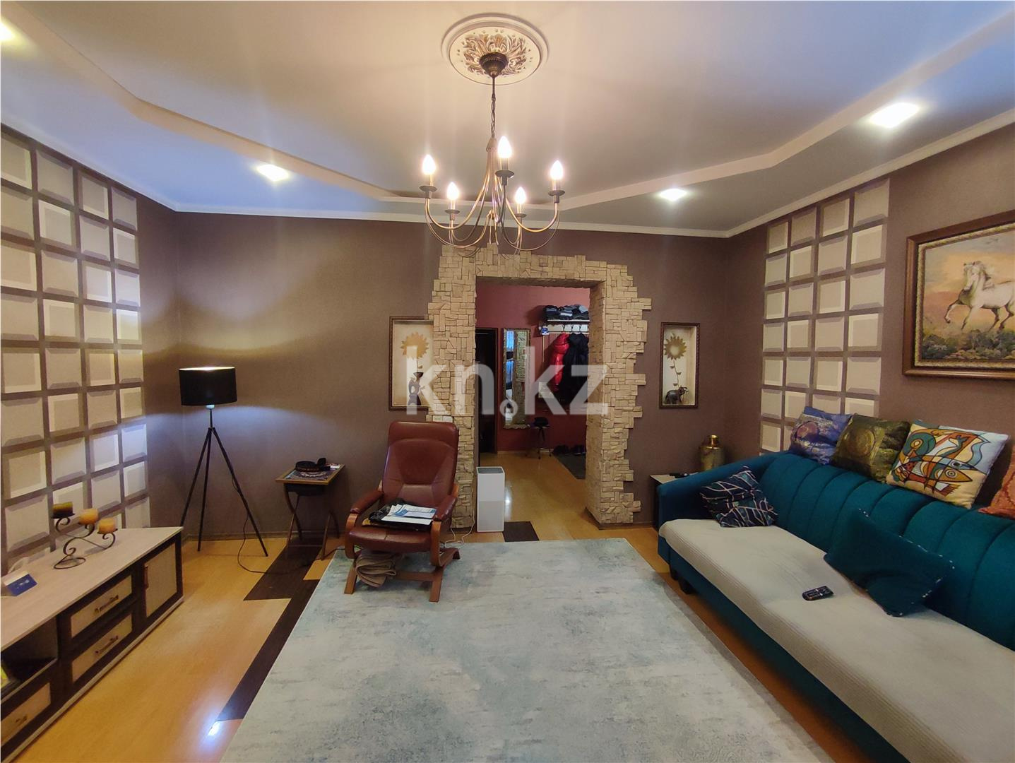 Продажа 3-комнатной квартиры, 76 м², ул. Мустафина - Продажа квартир в Караганде с фото фото 1 из 16