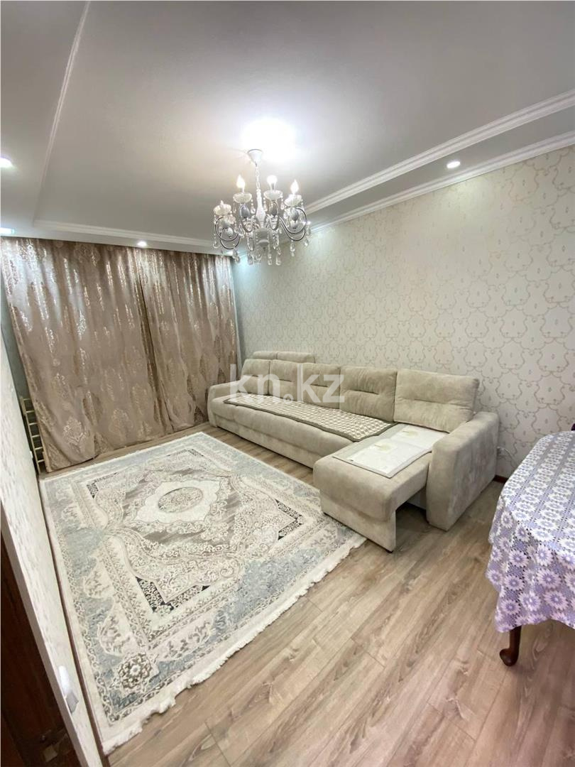 Продажа 3-комнатной квартиры, 70 м², ул. Сарыарка, дом  6 - Продажа квартир в Караганде фото 1 из 12