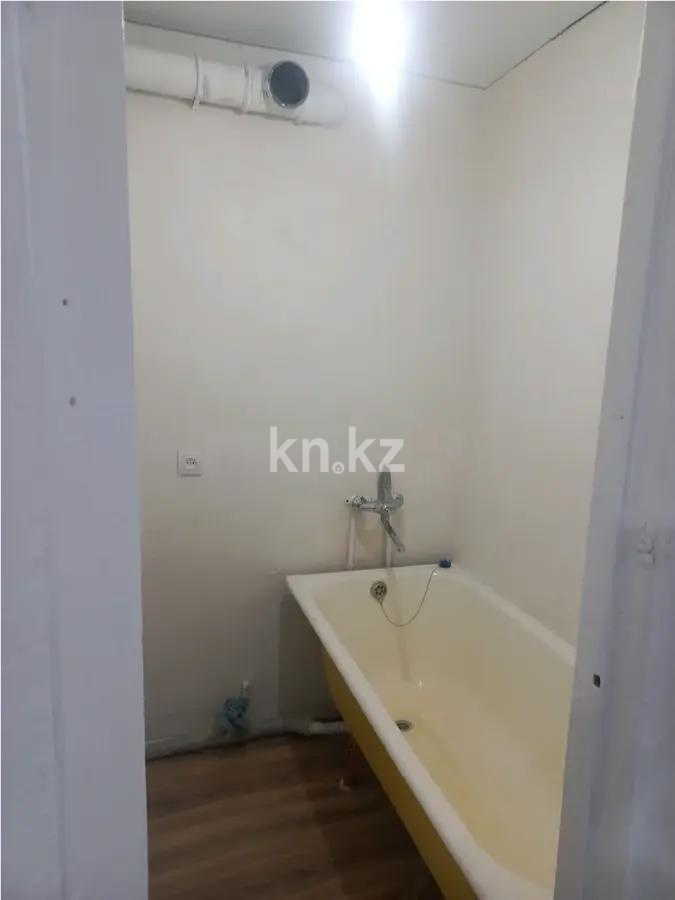 Продажа 2-комнатной квартиры, 41 м² - Продажа квартир от собственников в Караганде - страница 2 фото 4 из 5