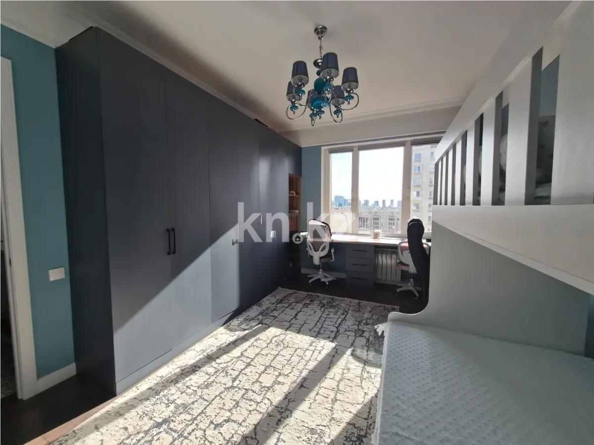 Продажа 2-комнатной квартиры, 65 м², ул. Туркестан, дом  28а в Астане - фото 2