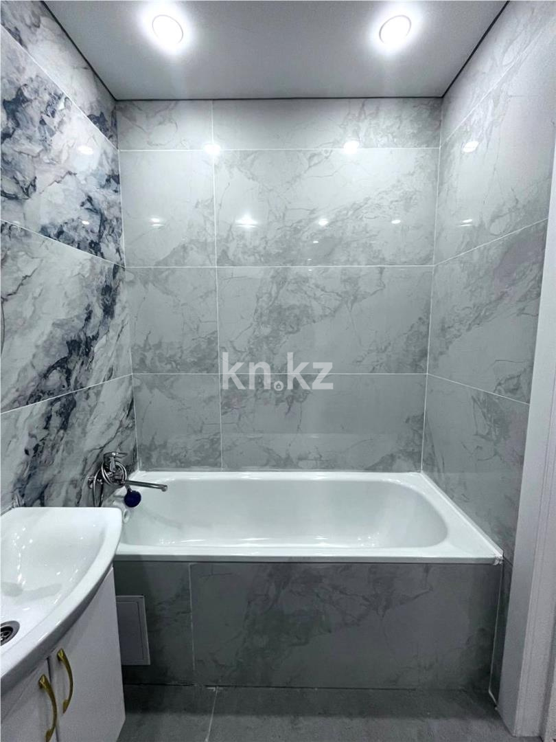 Продажа 2-комнатной квартиры, 40 м², ул. Муканова - Продажа  двухкомнатных квартир в новостройках Караганды фото 15 из 21