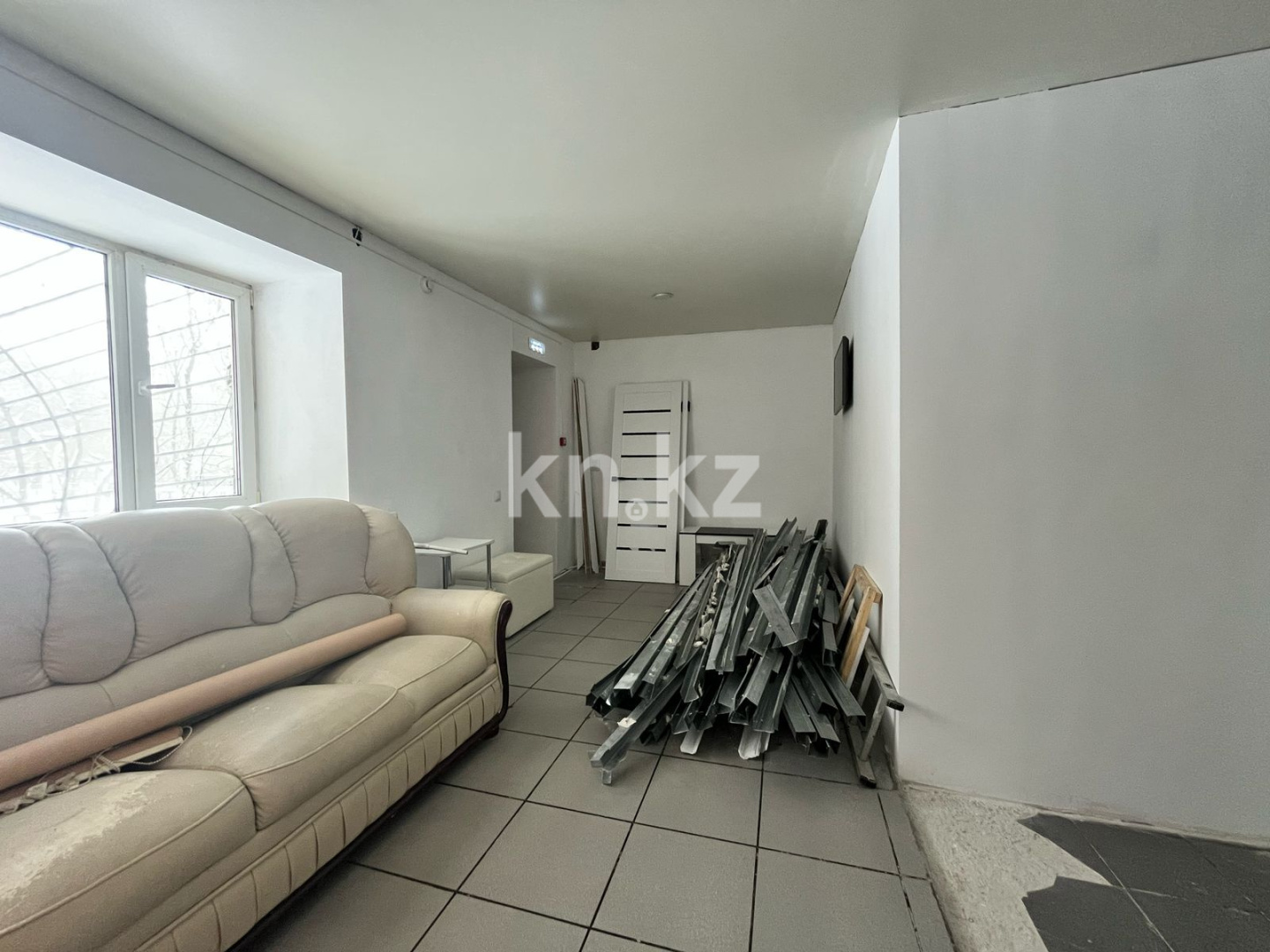 Продажа помещения, 137 м² - Продажа офисных и торговых помещений в Караганде с фото - страница 2 фото 9 из 14