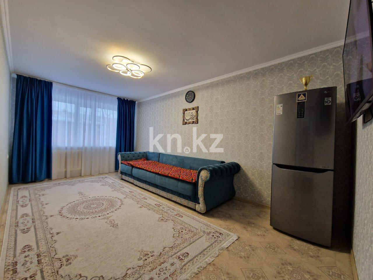 Продажа 3-комнатной квартиры, 62 м², пр. Абая - Продажа квартир в Шахтинске фото 1 из 13
