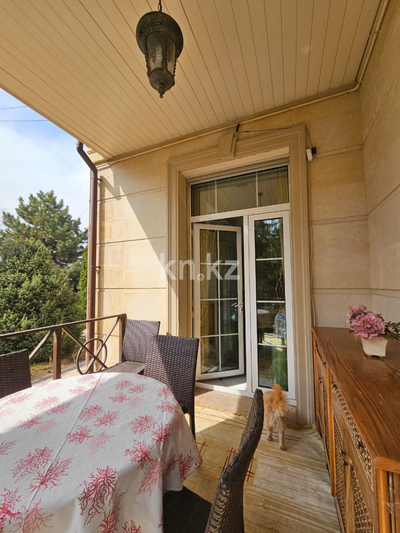 Продажа 6-комнатного дома, 600 м², ул. Оспанова - Продажа домов, коттеджей в Казахстане фото 14 из 15