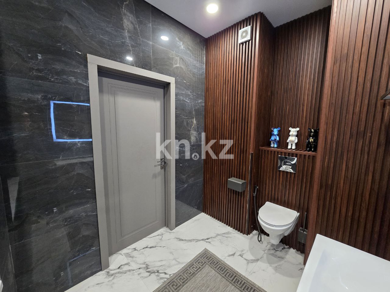 Продажа 3-комнатной квартиры, 111 м², ул. Утепова - Продажа  трехкомнатных квартир в Алматы фото 20 из 25