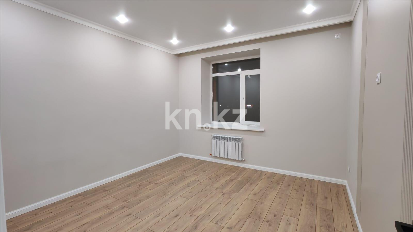 Продажа 2-комнатной квартиры, 62 м², 137 учетный квартал, дом  343 в Караганде - фото 6