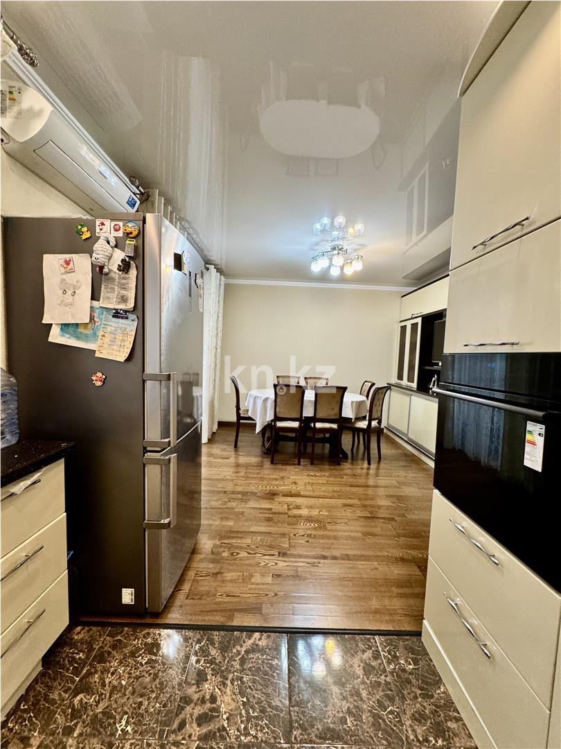 Продажа 4-комнатной квартиры, 93 м², ул. Аманжолова, дом  71 - Продажа  четырехкомнатных квартир в Караганде фото 16 из 35