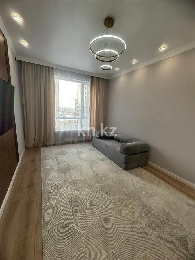 Продажа 1-комнатной квартиры, 38 м² в Астане