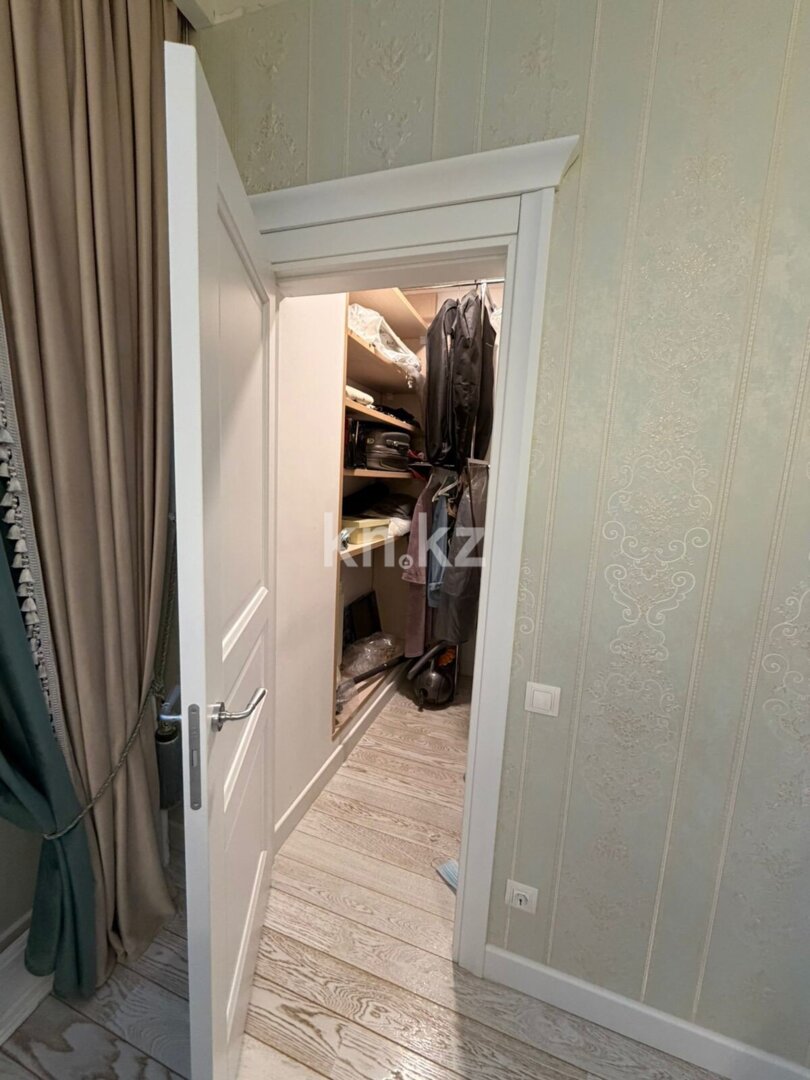 Продажа 3-комнатной квартиры, 142.9 м² в Уральске - фото 6