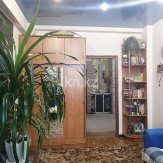 Продажа 3-комнатной квартиры, 86 м² - Продажа жилой и коммерческой недвижимости в Усть-Каменогорске фото 9 из 26