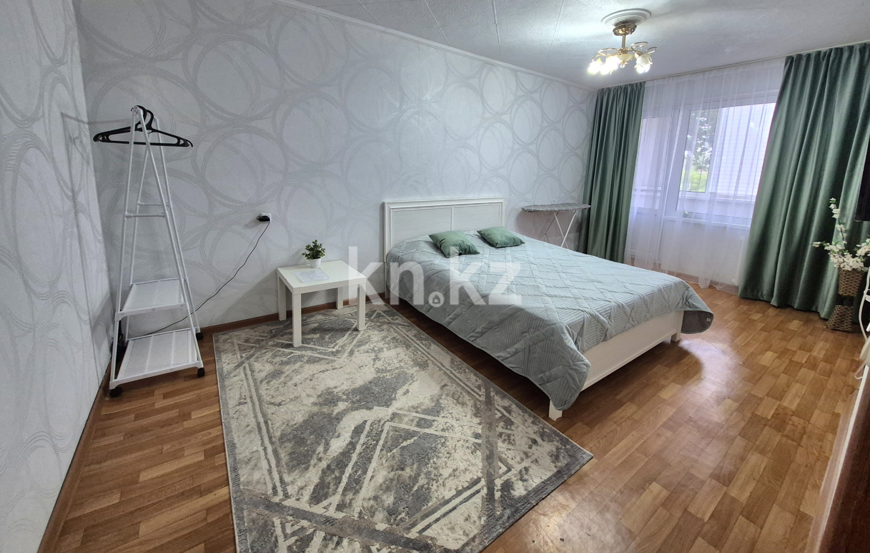 Аренда 1-комнатной квартиры посуточно, 32 м², ул. Мухита, дом  128 - Аренда квартир посуточно в Уральске без посредников с фото фото 1 из 7