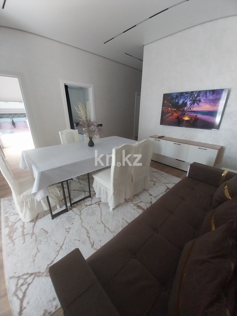 Аренда 4-комнатной квартиры посуточно, 80 м², пр. Райымбека, дом  348/1 - ул. Емцова - Аренда  четырехкомнатных квартир посуточно в Алматы фото 25 из 25