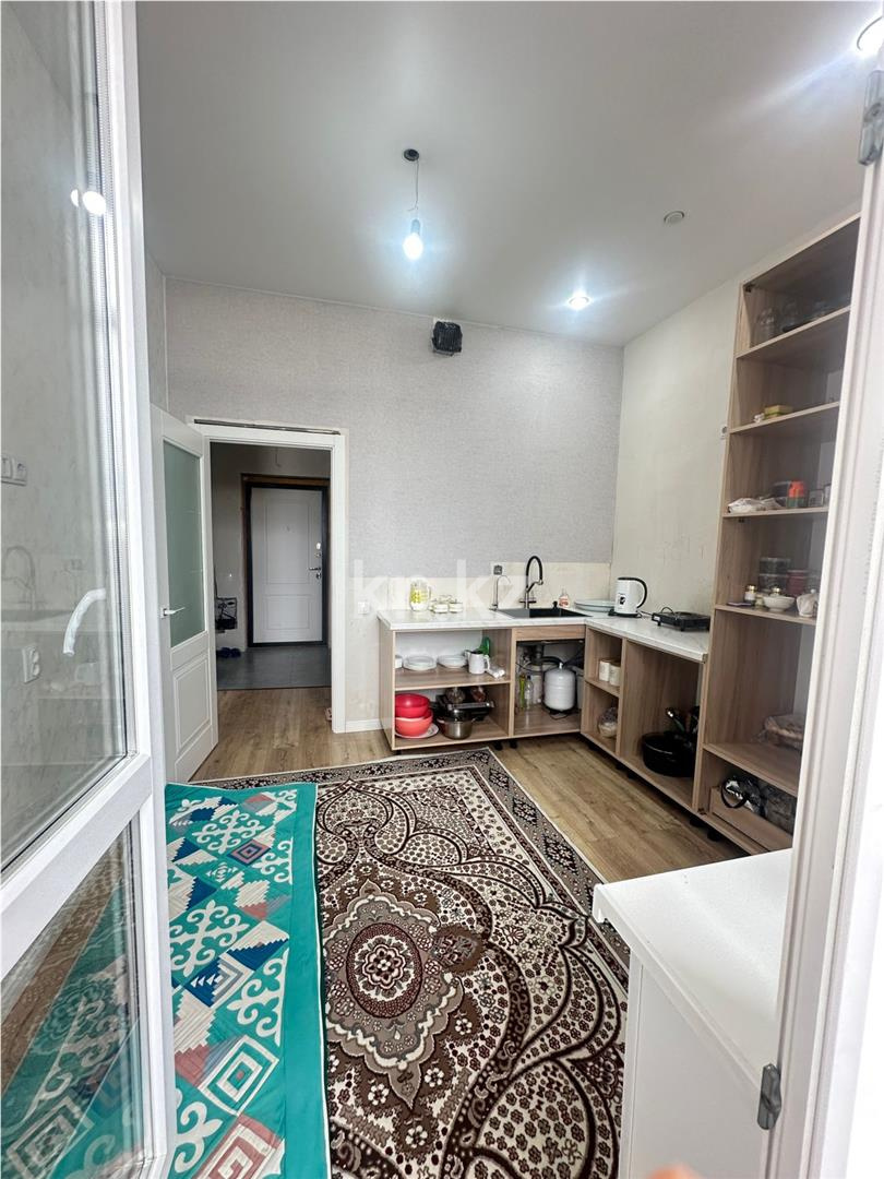 Продажа 1-комнатной квартиры, 39 м², ул. Нажимеденова в Астане - фото 4