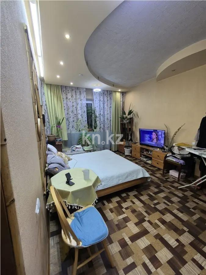 Продажа 1-комнатной квартиры, 39.5 м², мкр-н Аксай-2, дом  56 в Алматы