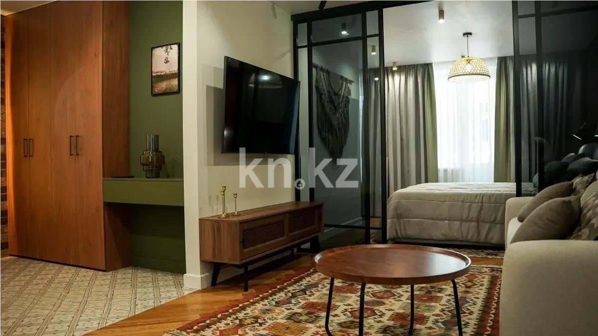 Продажа 3-комнатной квартиры, 51 м², ул. Курмангазы, дом  31 - Продажа квартир в Казахстане фото 1 из 3