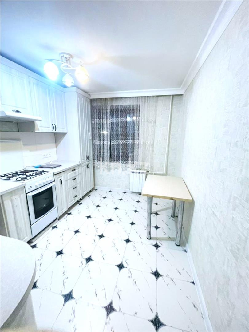 Продажа 4-комнатной квартиры, 73 м², ул. Муканова - Продажа  четырехкомнатных квартир в Караганде фото 9 из 13