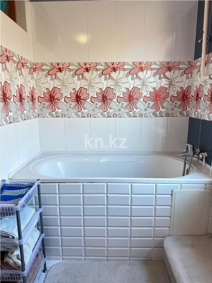 Продажа 3-комнатной квартиры, 90 м² - Продажа квартир от собственников в Караганде фото 4 из 5