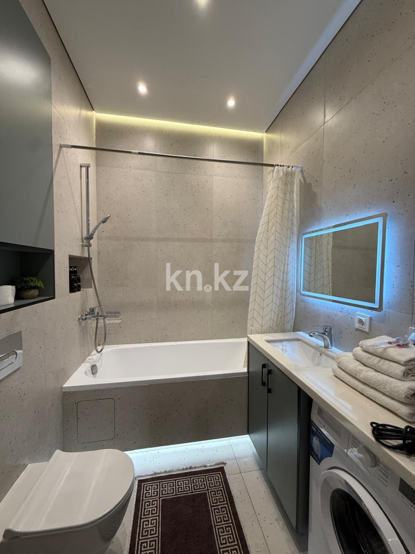 Аренда 3-комнатной квартиры посуточно, 79 м² - Аренда трехкомнатных квартир посуточно в Алматы фото 8 из 14