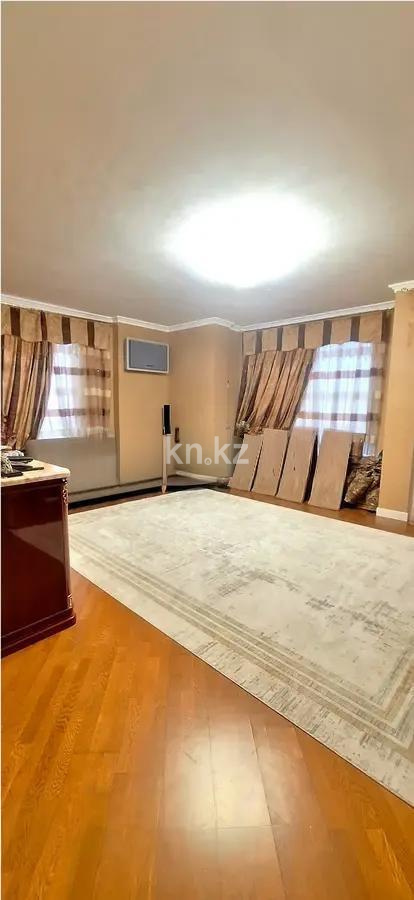 Продажа 3-комнатной квартиры, 167.8 м², пр. Аль-Фараби, дом  95 в Алматы