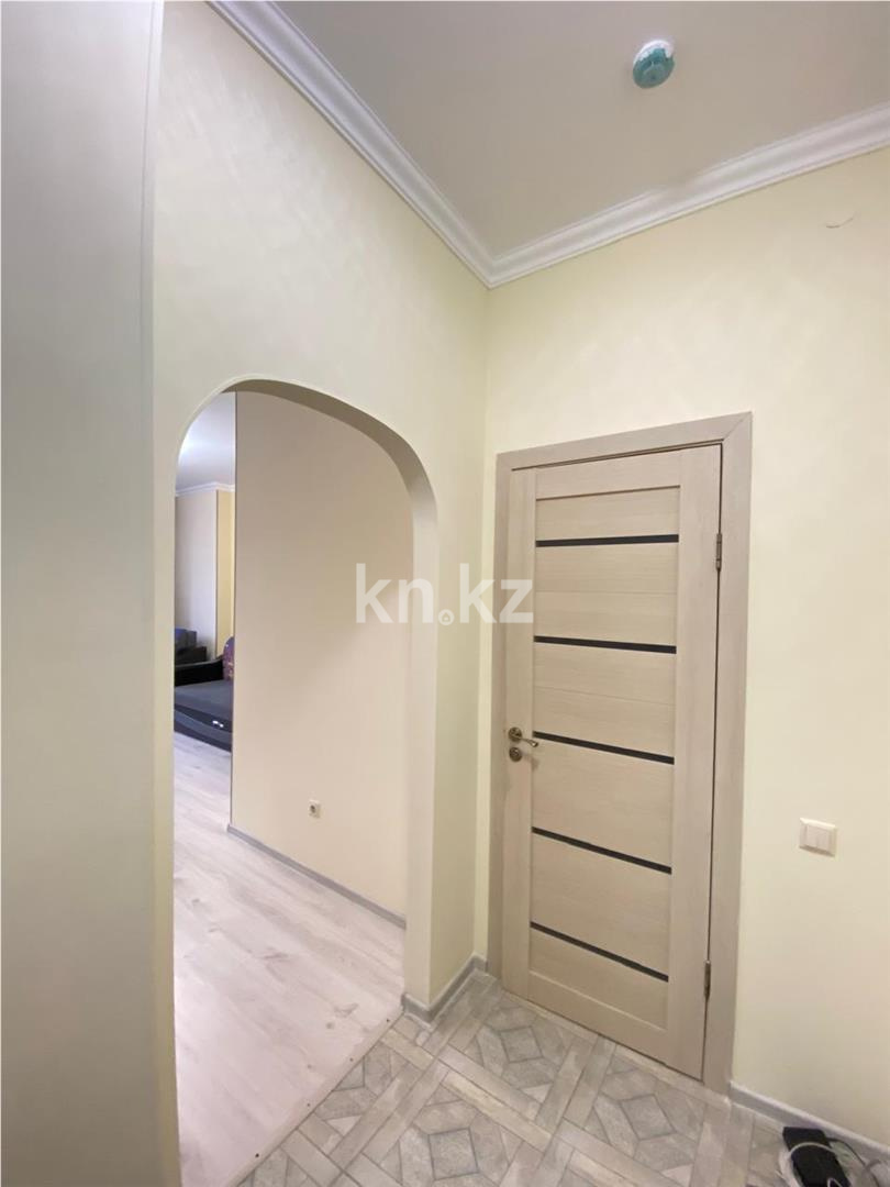 Продажа 1-комнатной квартиры, 42 м², ул. Туркестан в Астане - фото 8