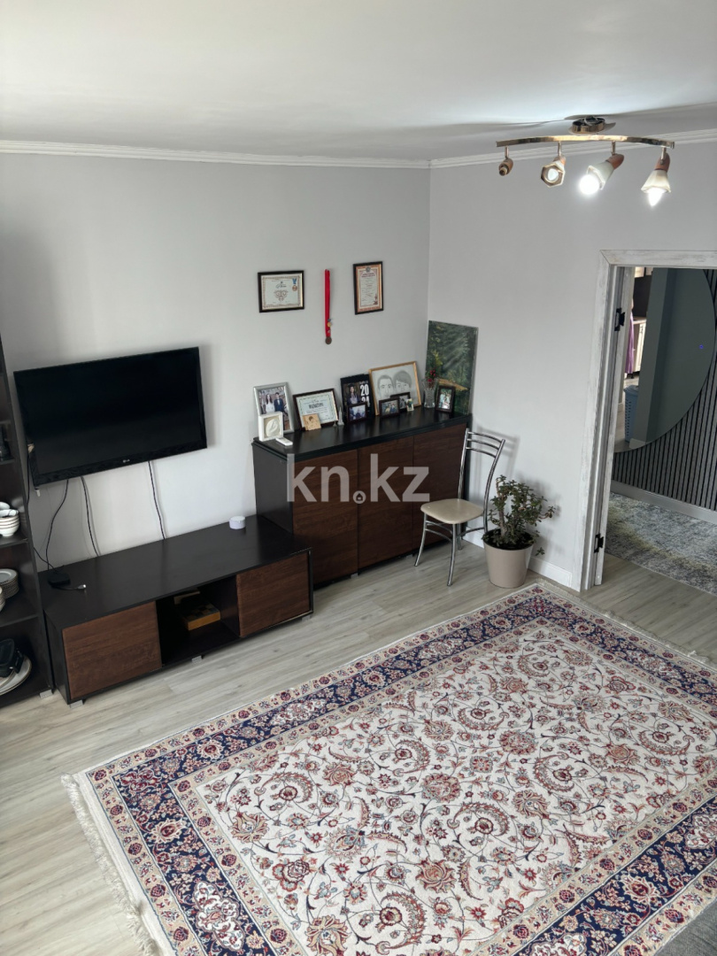 Продажа 2-комнатной квартиры, 54 м², мкр-н Голубые Пруды в Караганде - фото 5